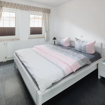 Haus Lauwersoog Ost Йюст